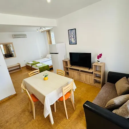 Sunny House 206 One Bedroom Apartment Sunny Beach