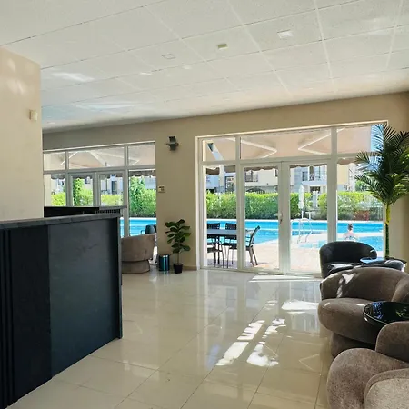 Sunny House 206 One Bedroom Apartament *